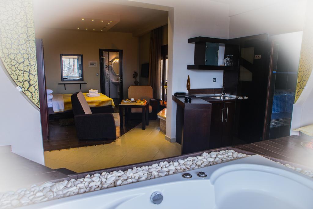 Nostos Hotel Káto Loutrákion Zewnętrze zdjęcie
