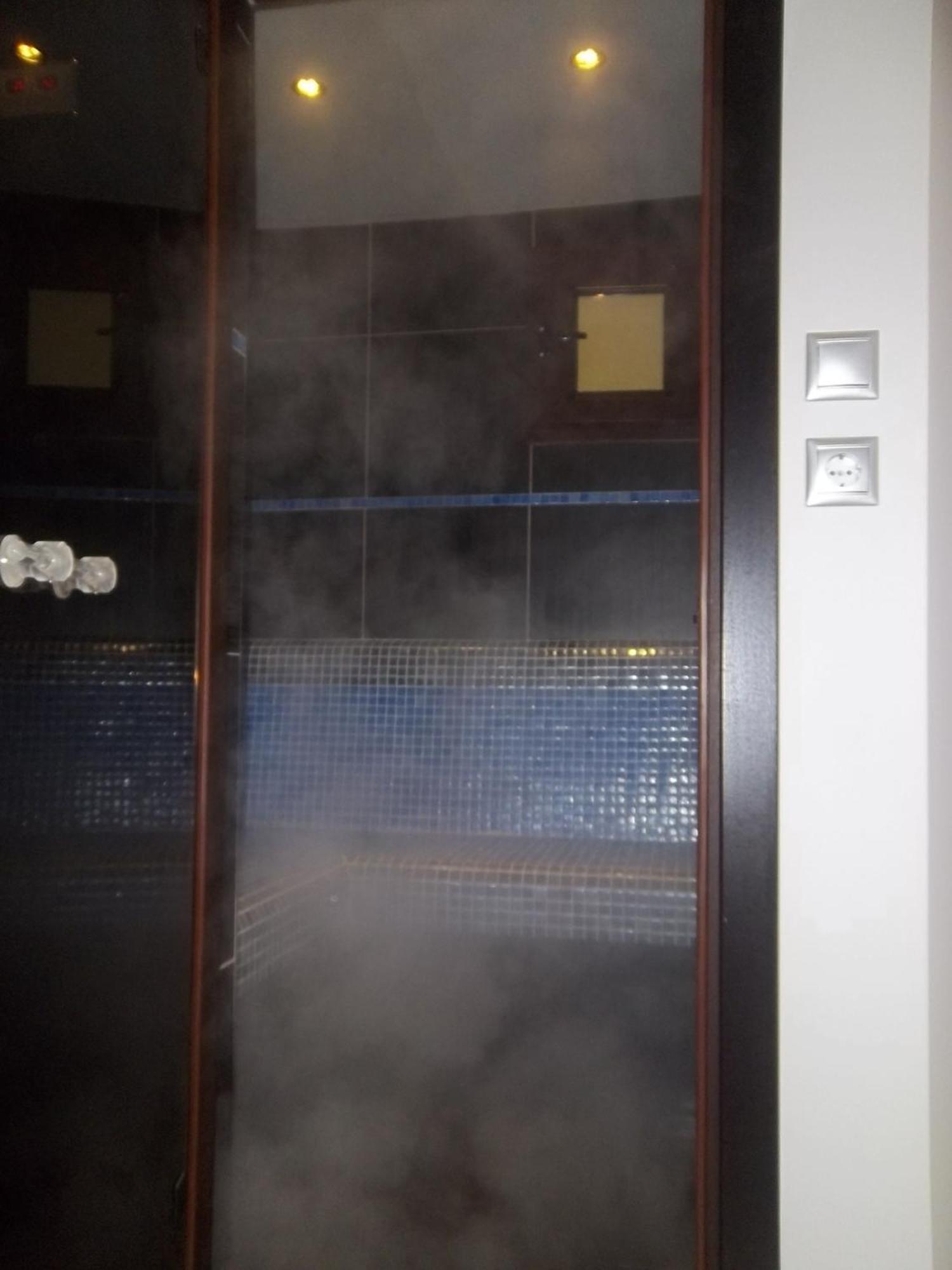 Nostos Hotel Káto Loutrákion Zewnętrze zdjęcie